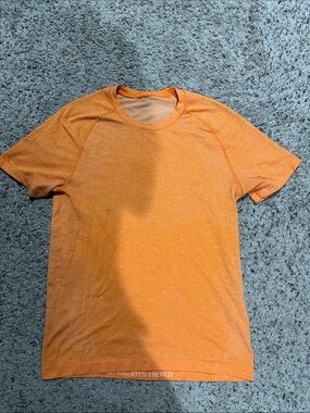 Lululemon Men's Lightweight Orange Performance Tee